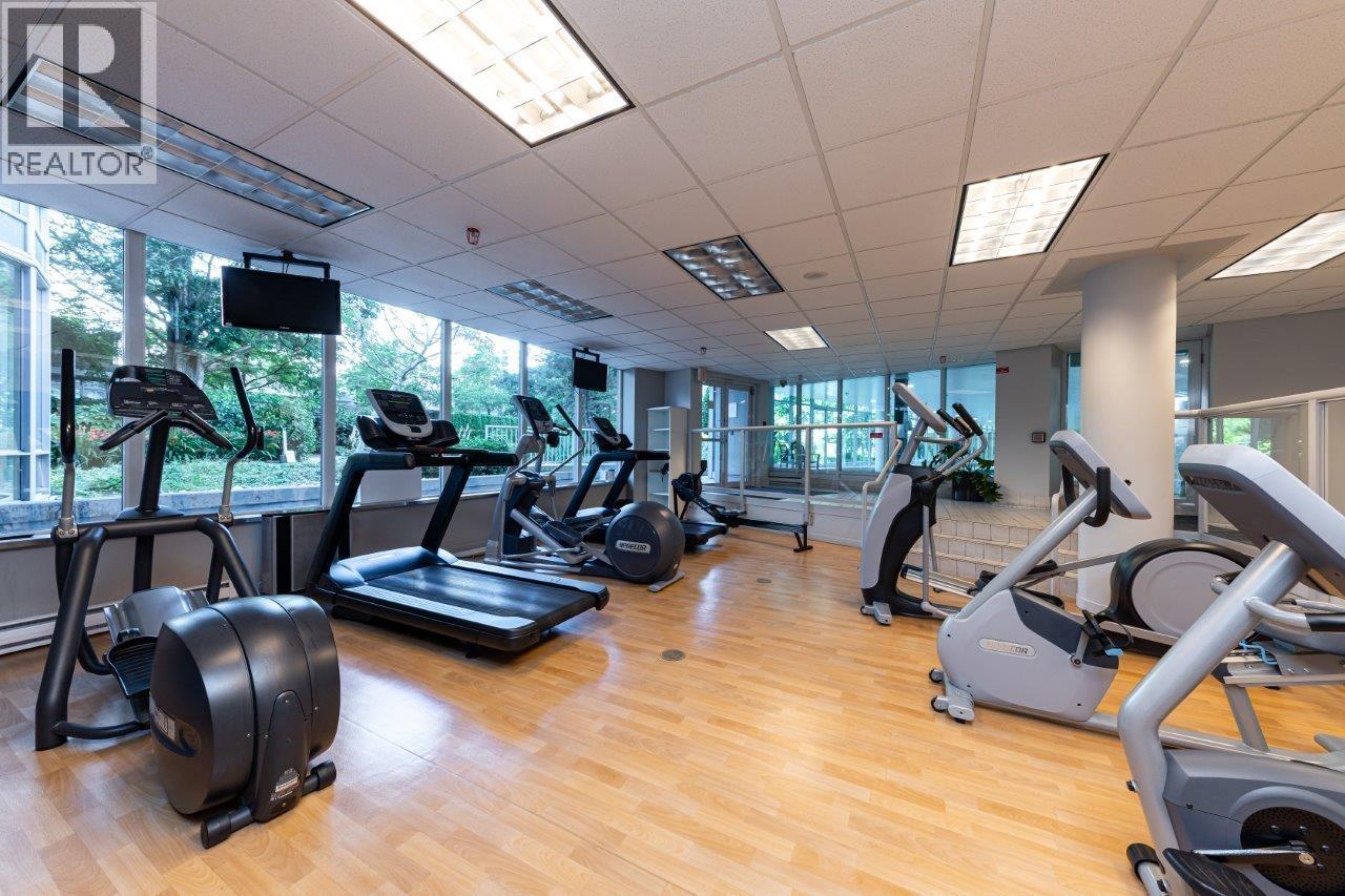 2905 1033 MARINASIDE CRESCENT, Vancouver - Image 1