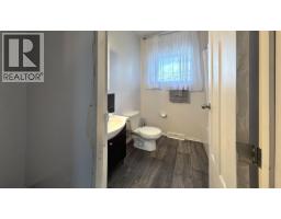 9704 108 Avenue, Fort St  John, BC V1J2R2 Photo 10