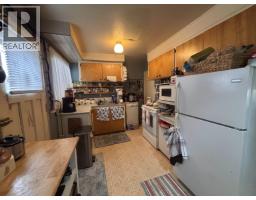 9704 108 Avenue, Fort St  John, BC V1J2R2 Photo 14