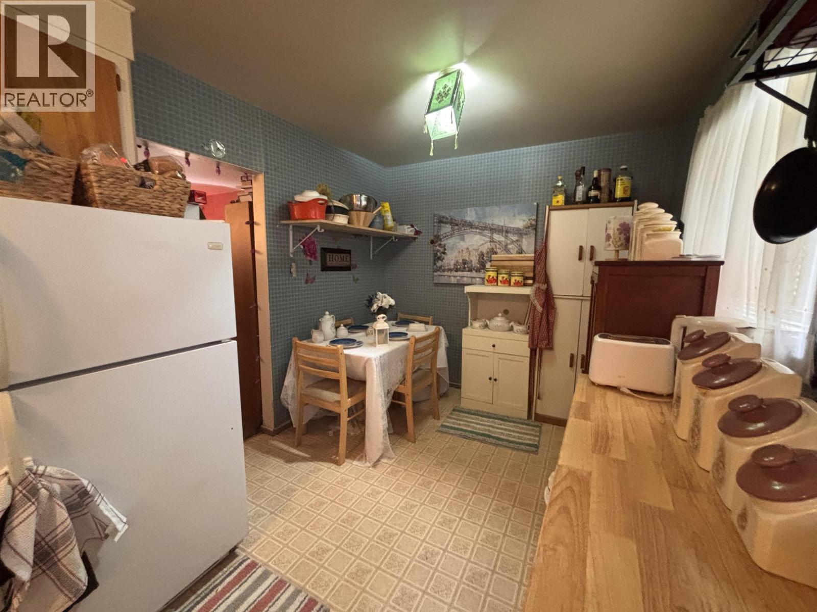 9704 108 AVENUE, Fort St. John