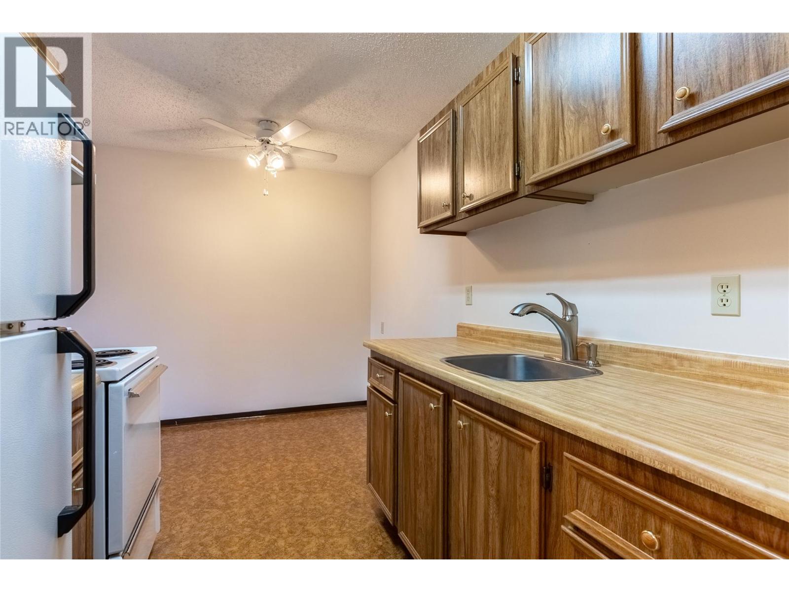 #207 280 Alder Drive - 3