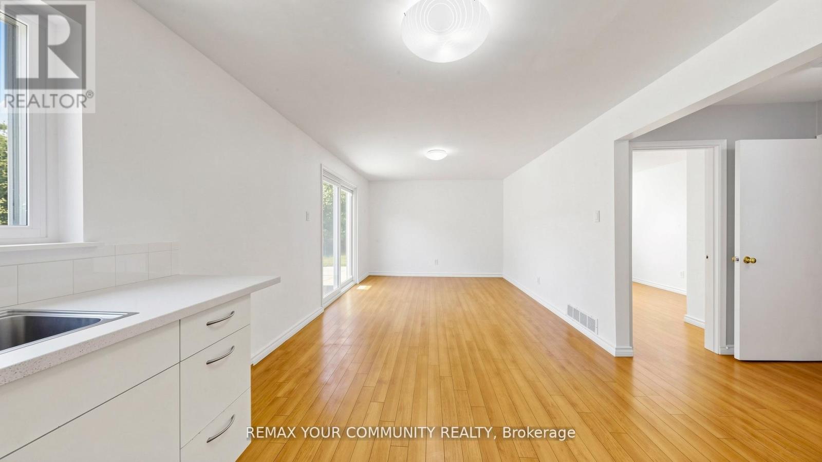 23 LESGAY CRESCENT - Image 35