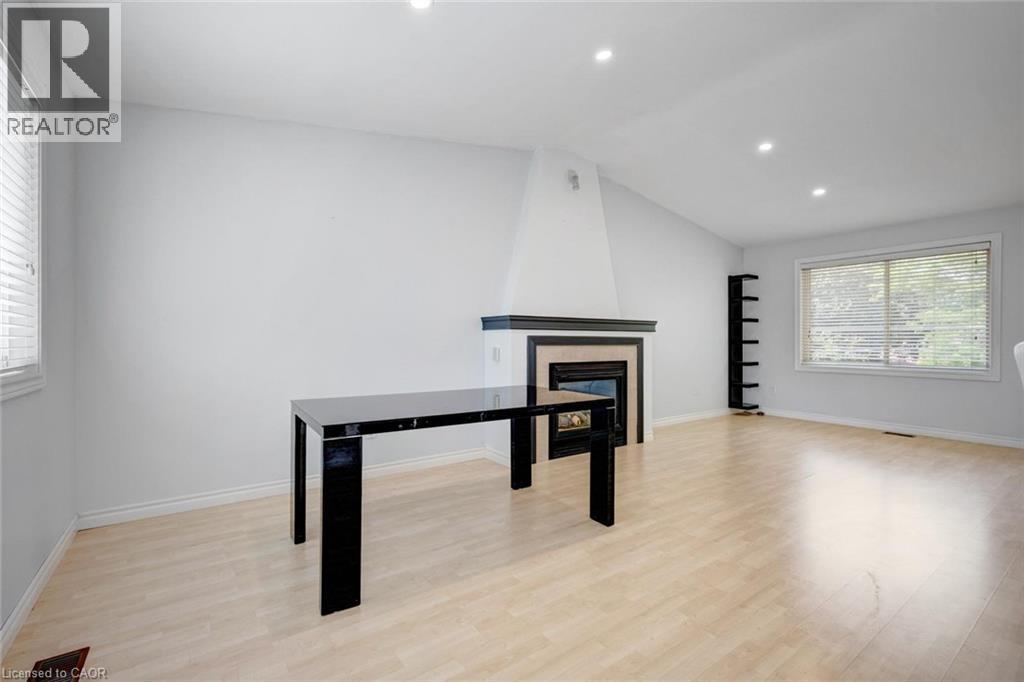 5372 SPRUCE Avenue - 14