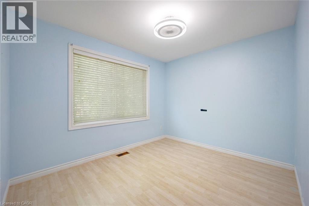 5372 SPRUCE Avenue - 19