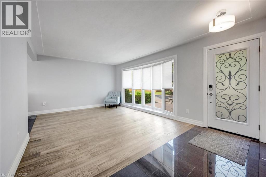 5372 SPRUCE Avenue - 4