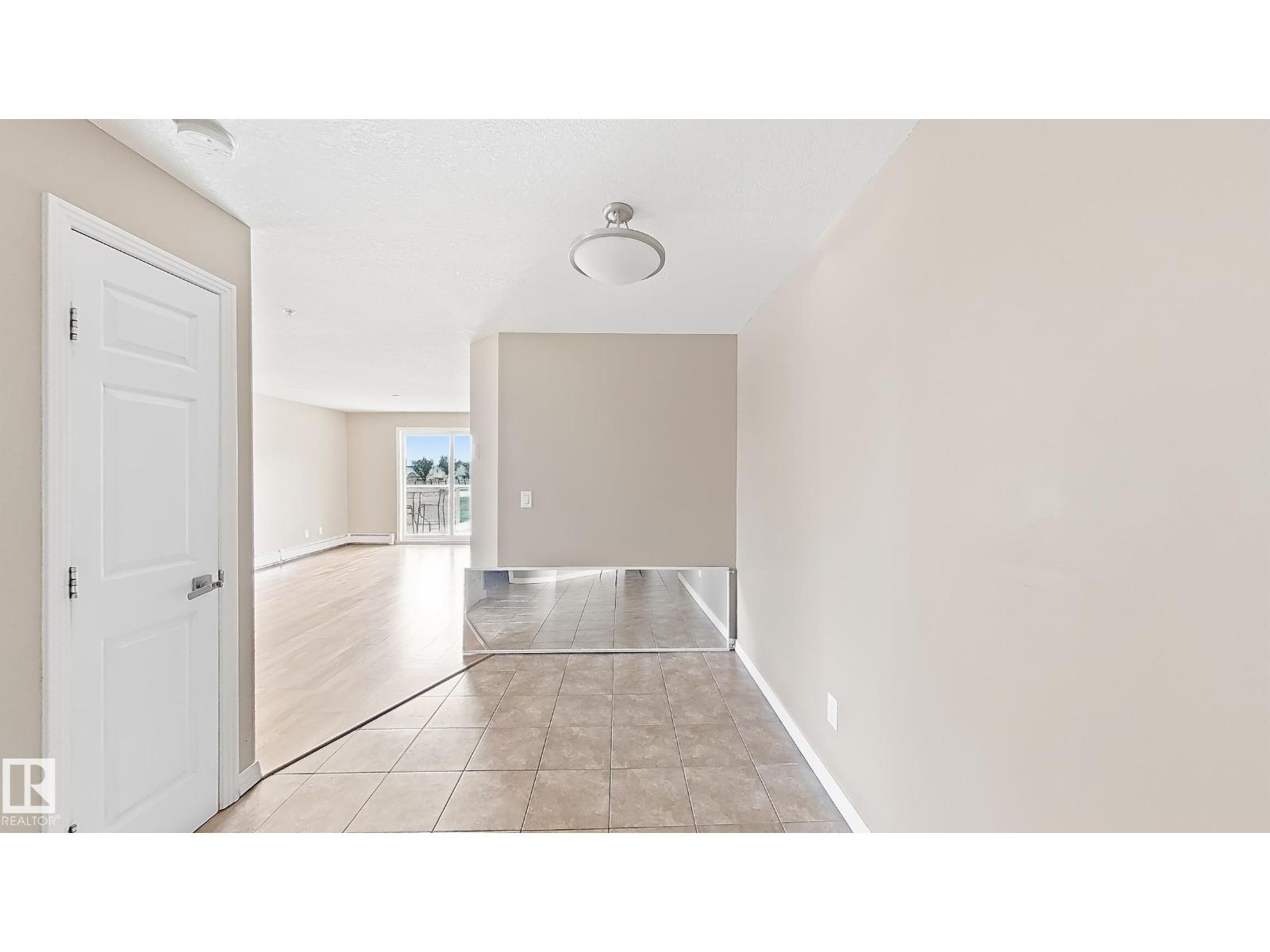 #213 5005 165 AV NW - 10