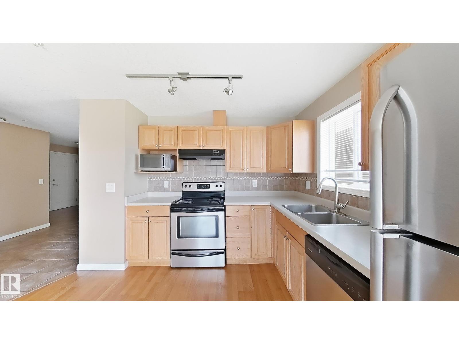 #213 5005 165 AV NW - 15