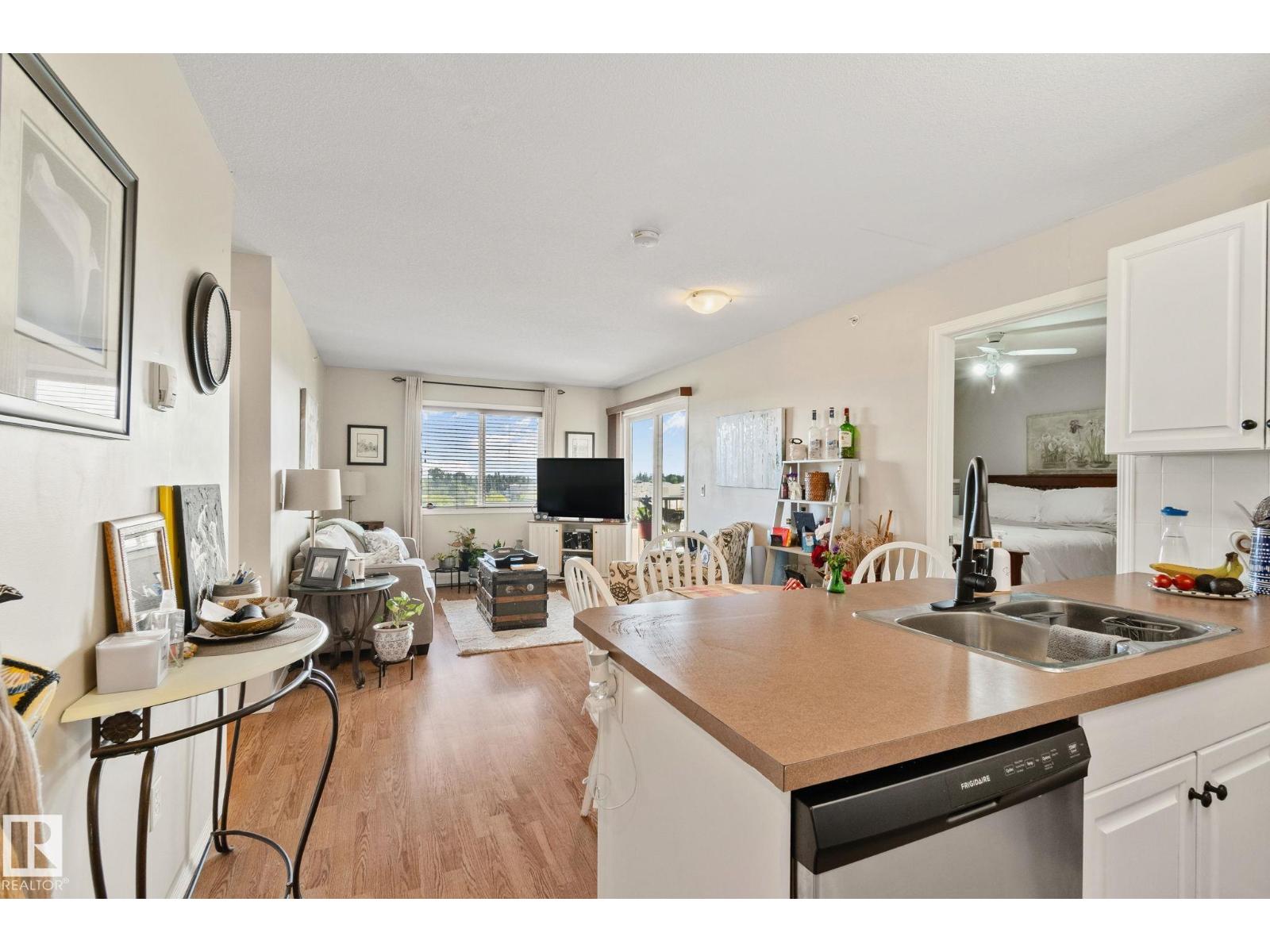 407 4309 33 Street - Photo 11