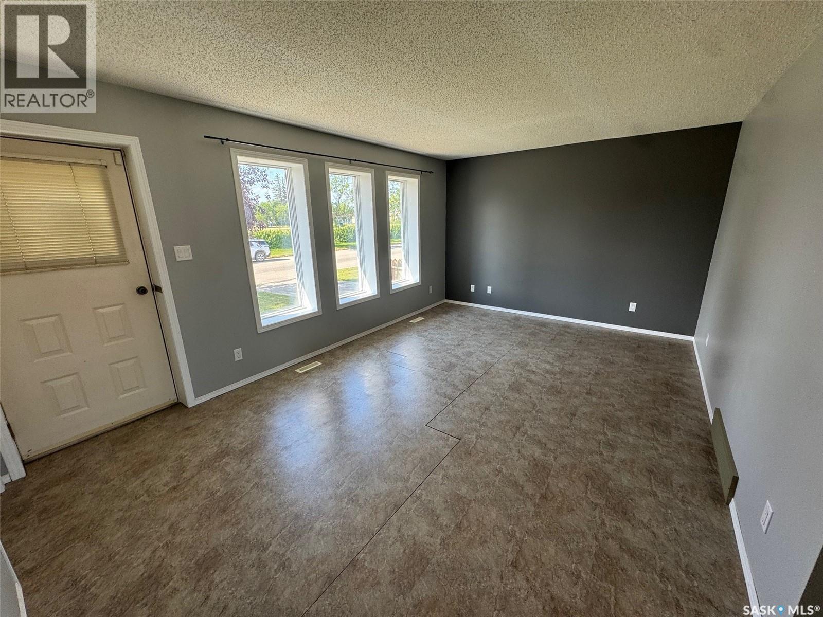 817 97th AVENUE - 8