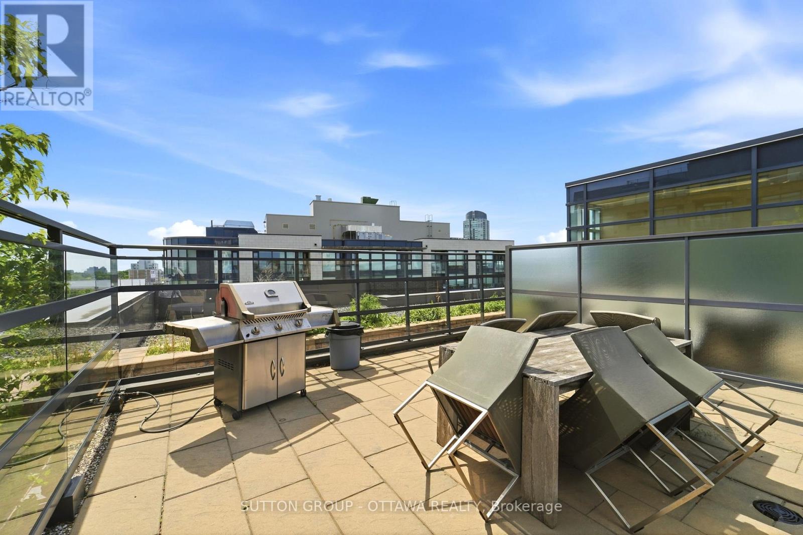 2 Bed, 2 Bath Apartment for Sale in Ottawa – 110 – 101 RICHMOND ROAD, Ottawa – MLS# X13669316 - Image 38
