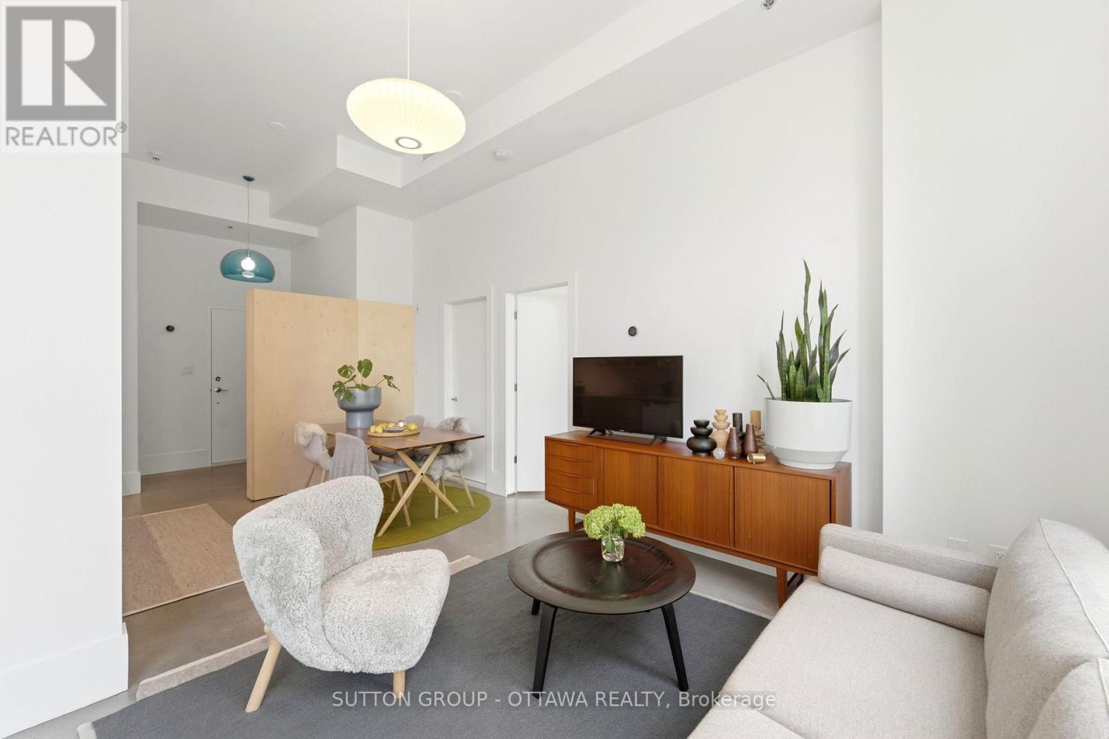 2 Bed, 2 Bath Apartment for Sale in Ottawa – 110 – 101 RICHMOND ROAD, Ottawa – MLS# X13669316 - Image 6