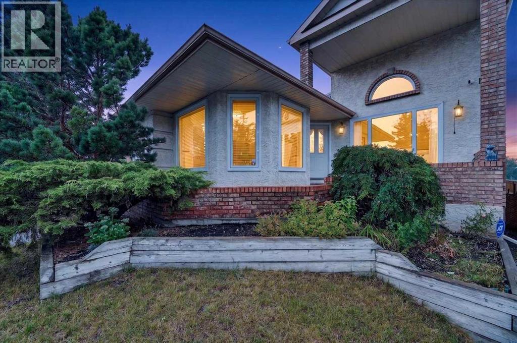 876 Shawnee Drive SW - 1
