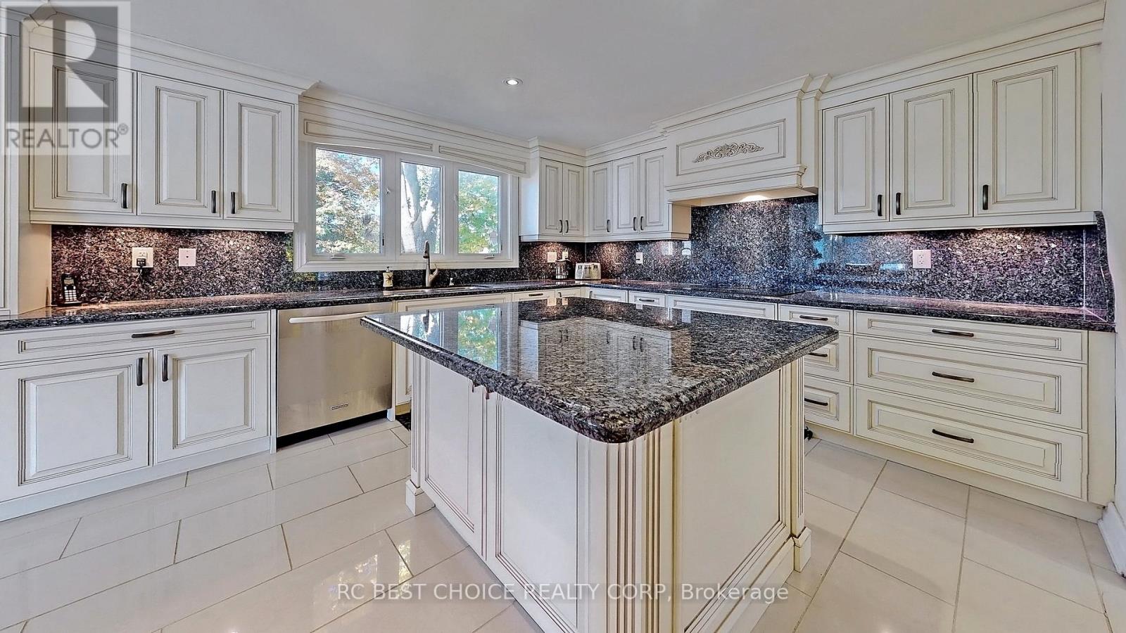 76 ROCKFORD ROAD - 7