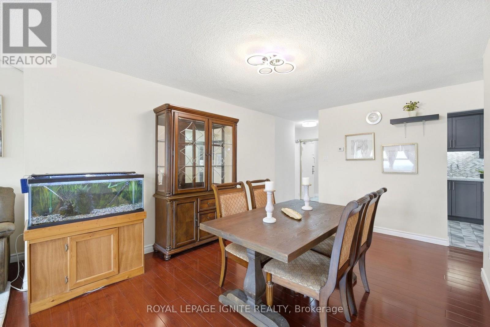 #903 3380 EGLINTON AVENUE - 10