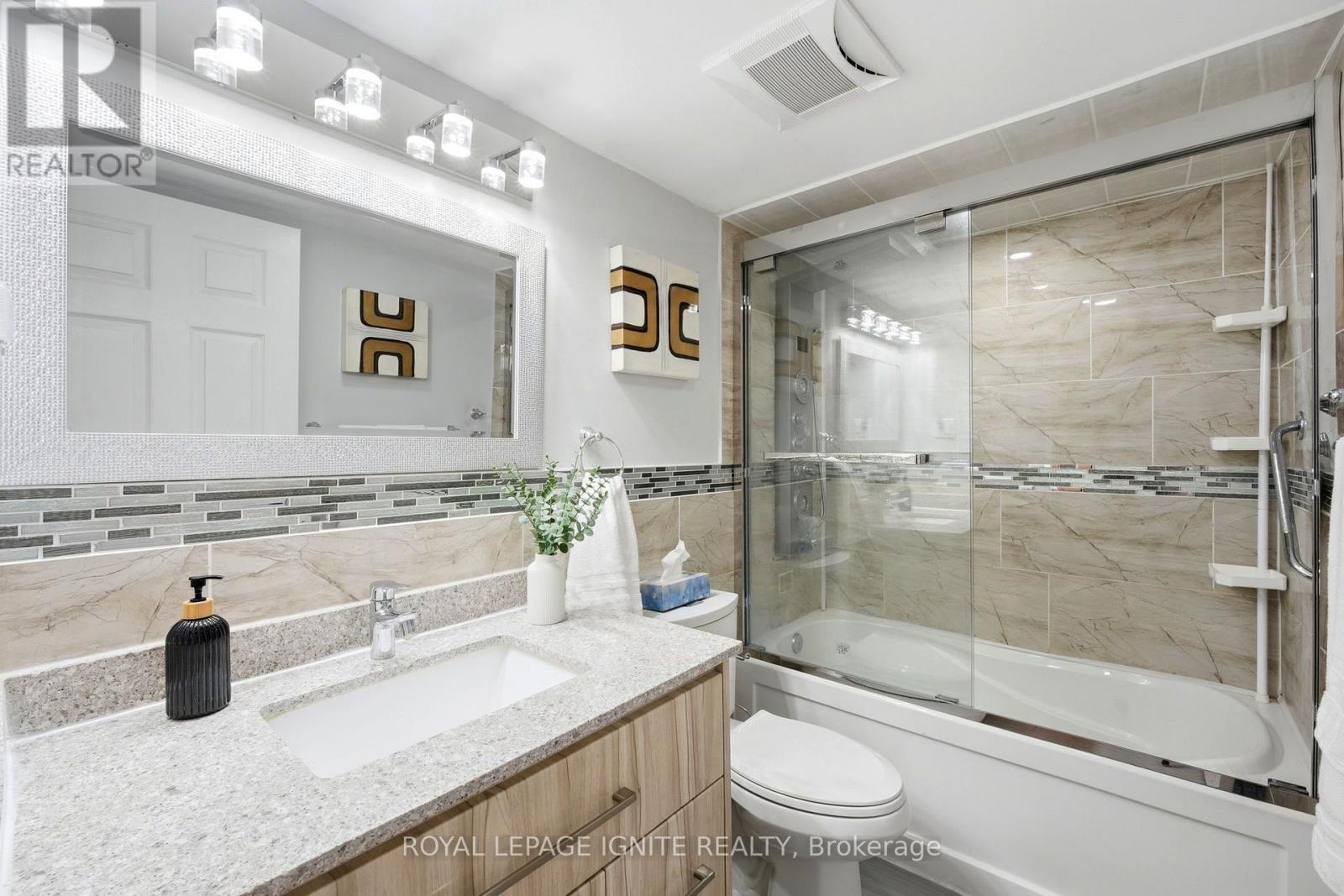 #903 3380 EGLINTON AVENUE - 15
