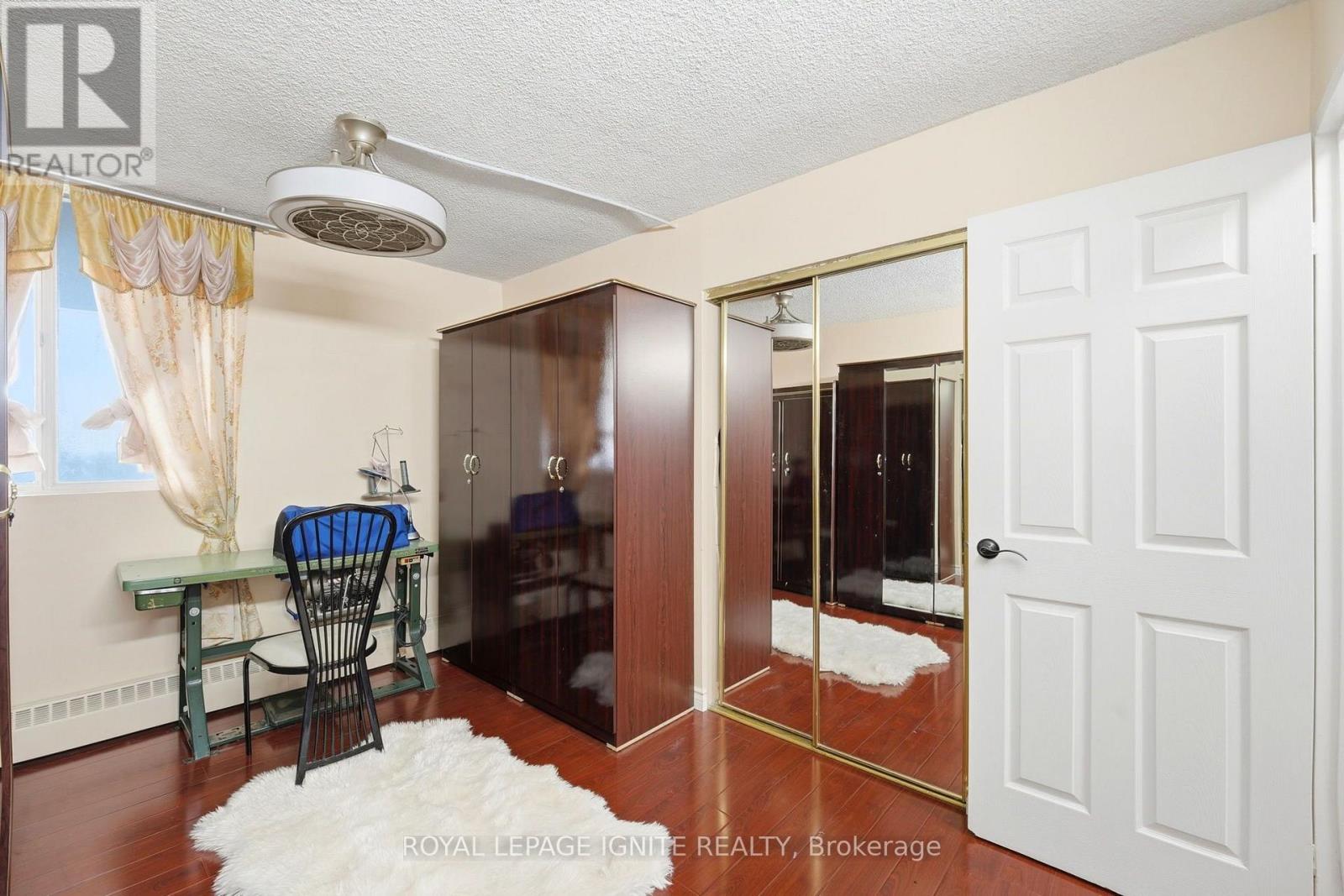 #903 3380 EGLINTON AVENUE - 22