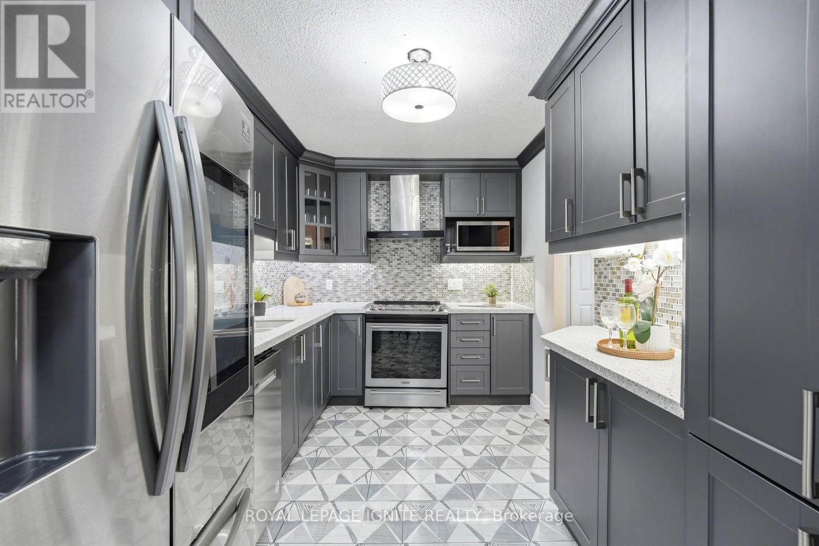 #903 3380 EGLINTON AVENUE - 7