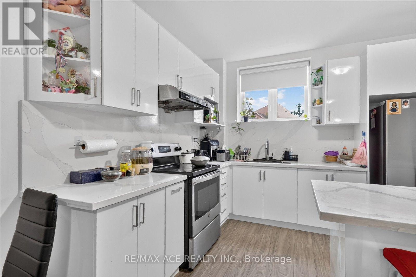 7607 NINTH LINE - Image 39