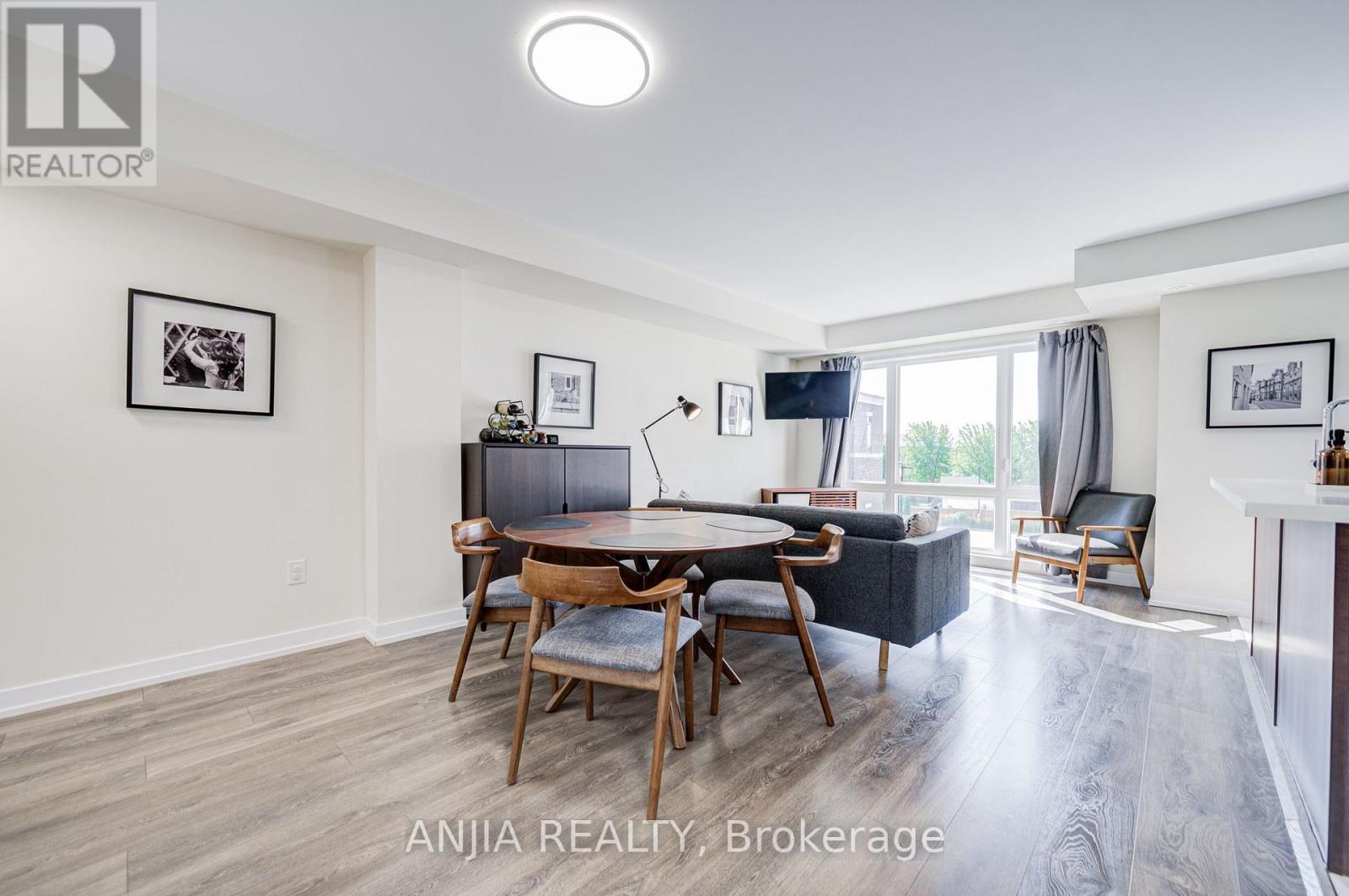 #2210 10 WESTMEATH LANE - 4
