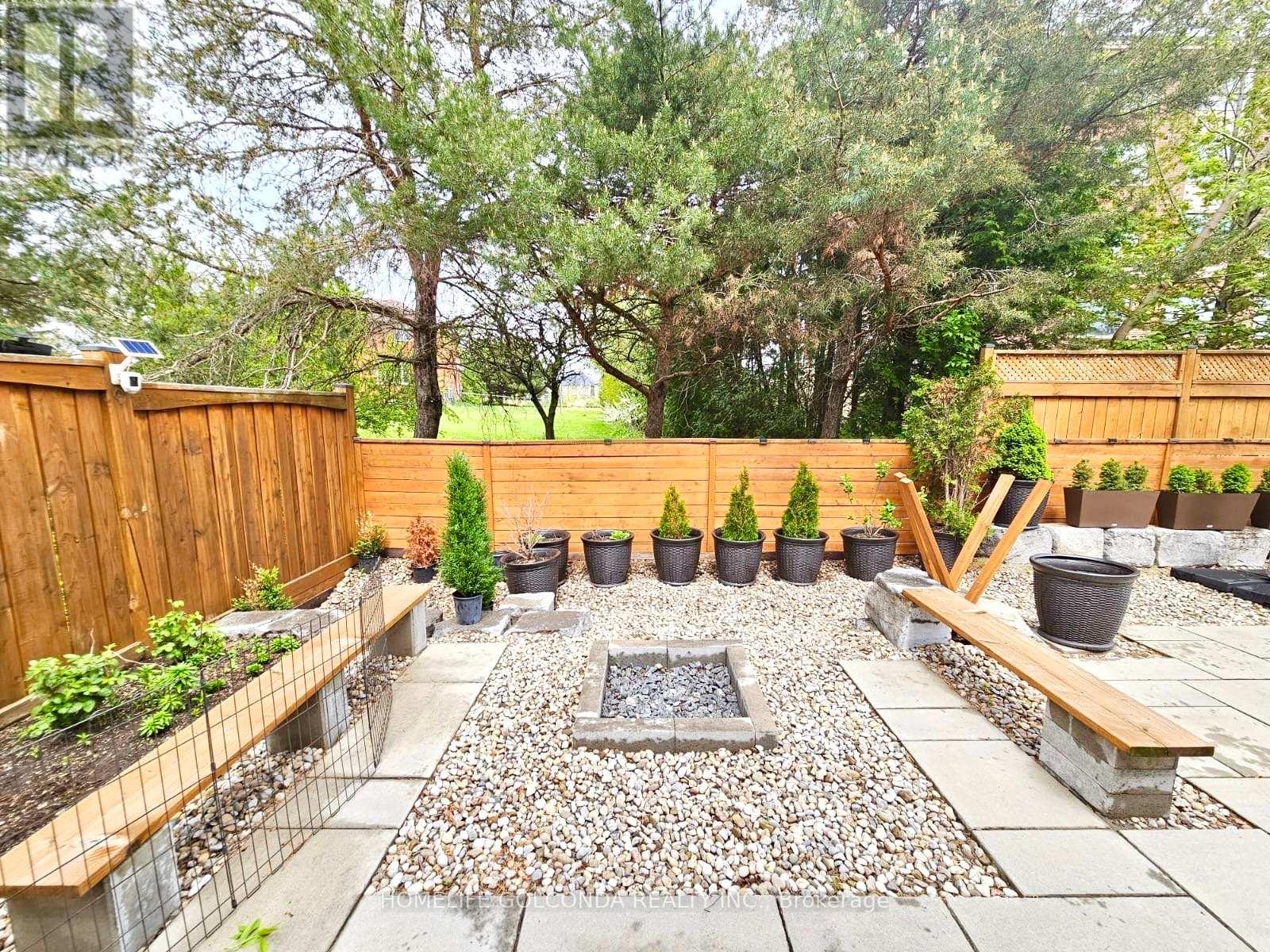 3252 LARRY CRESCENT - 17