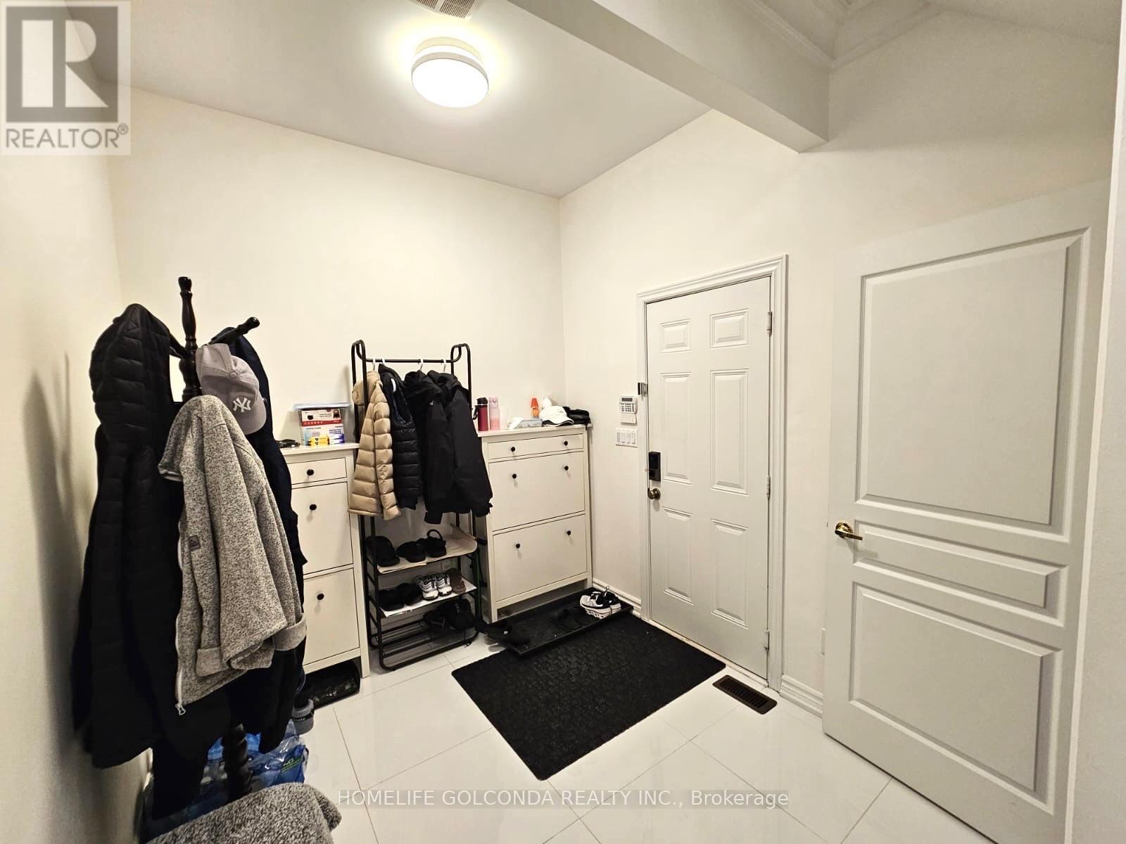 3252 LARRY CRESCENT - 37