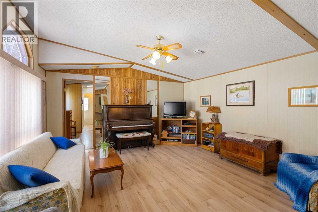 71, 99 Arbour Lake Road NW - 11