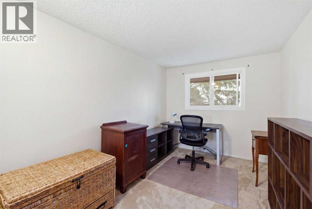 #12 800 Bowcroft Place - 15