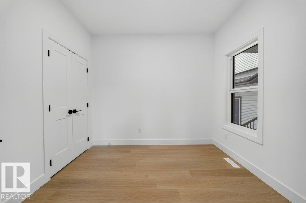684 bank drive - Photo 11