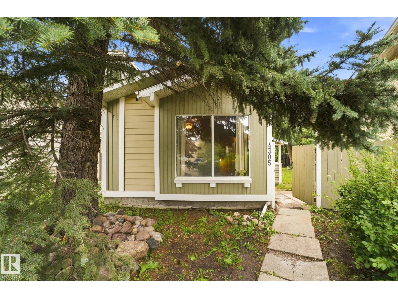 4305 35 ST NW - 3