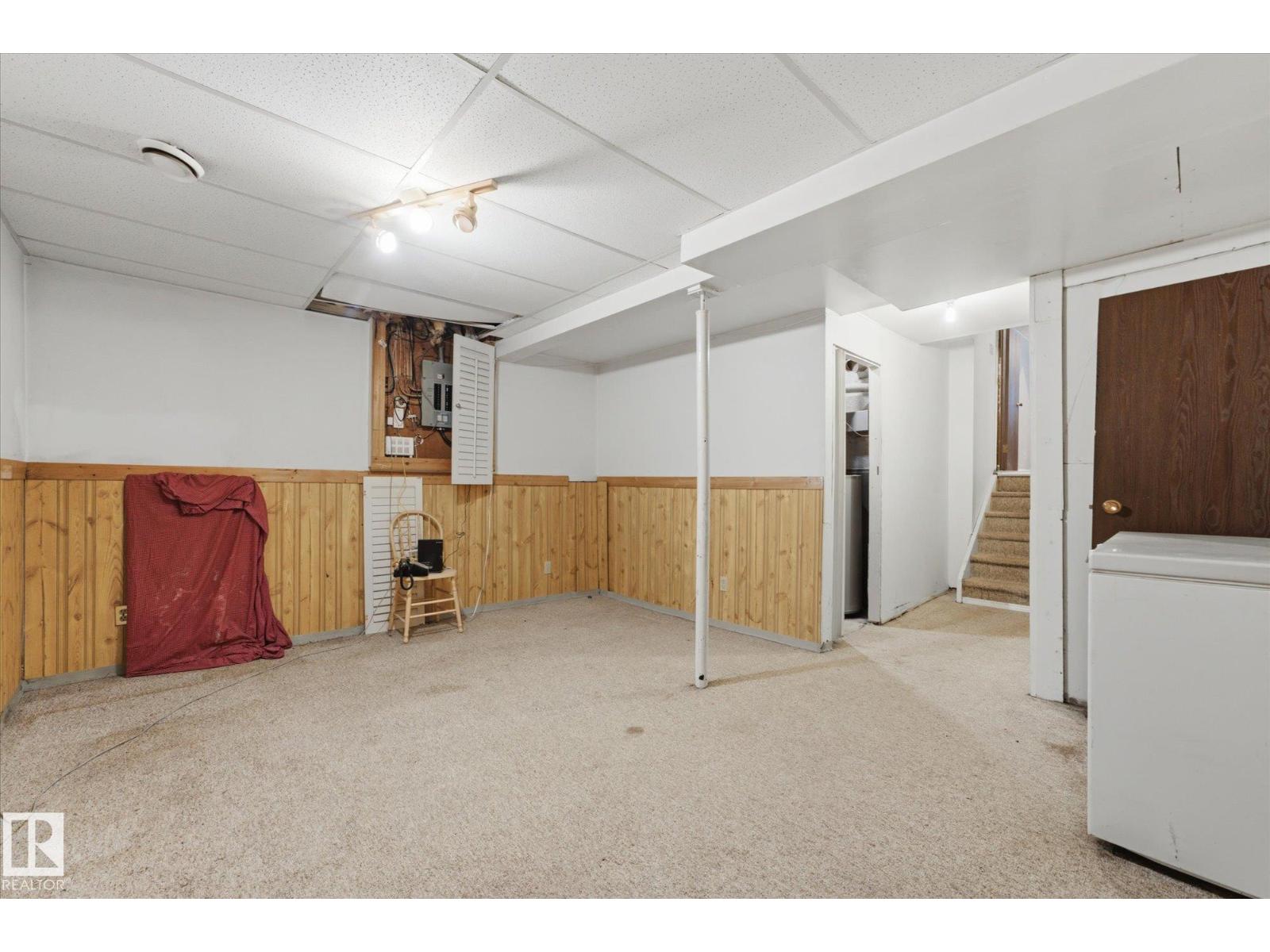 4305 35 Street NW - Photo 34