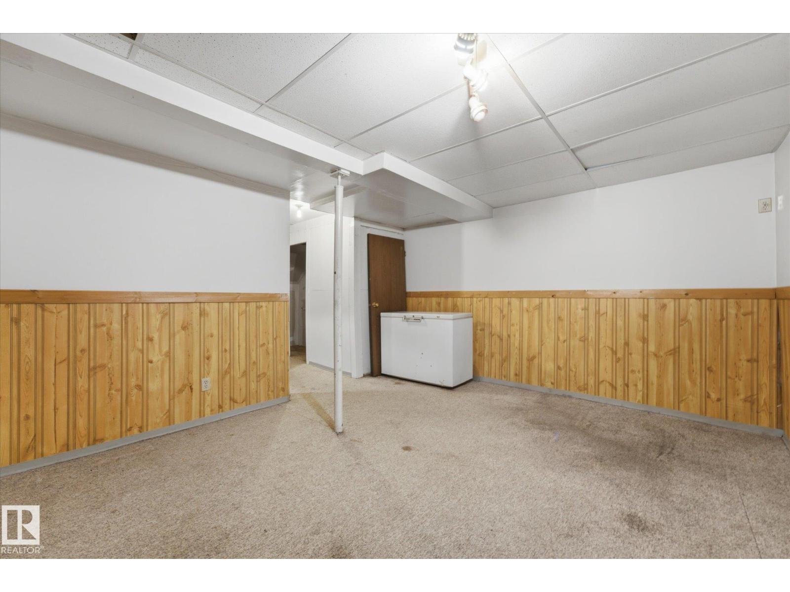 4305 35 Street NW - Photo 35