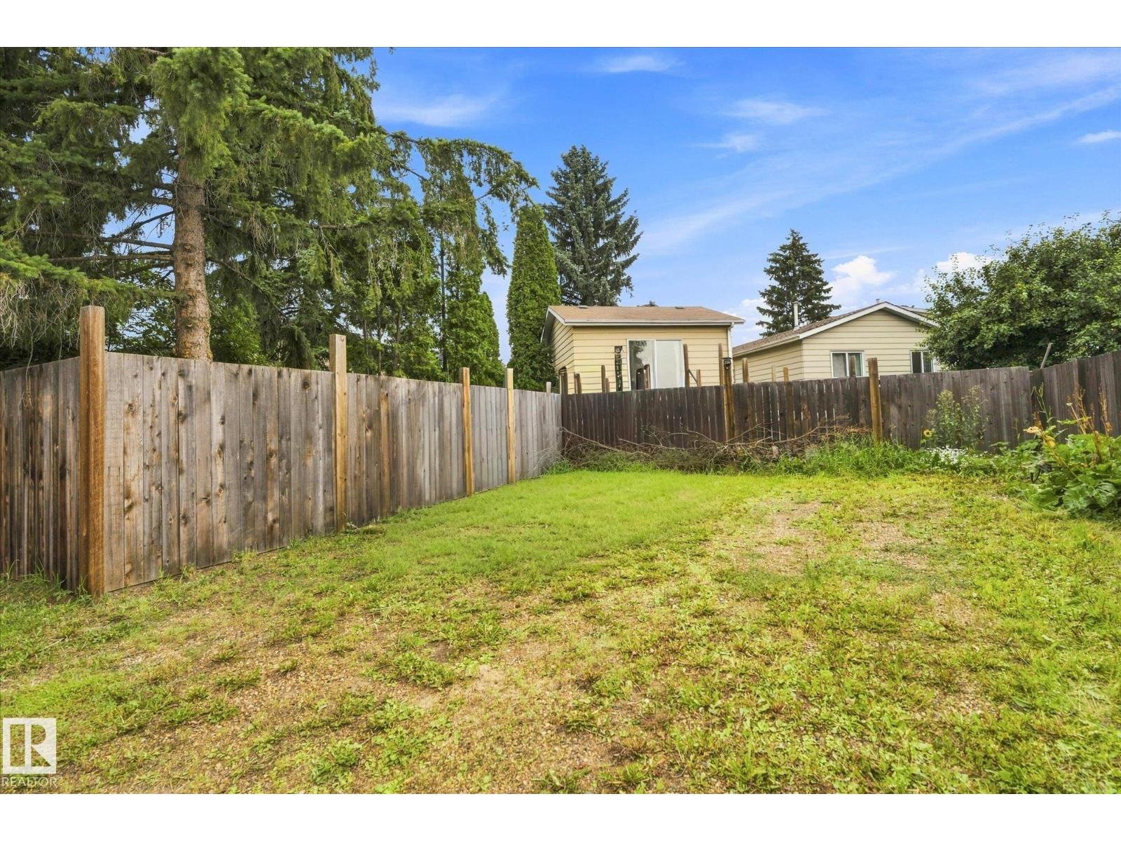 4305 35 Street NW - Photo 8