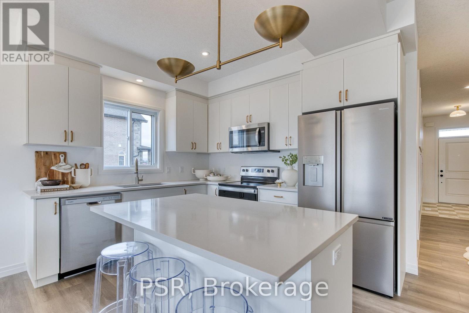 196 RIVERGREEN CRESCENT - 11