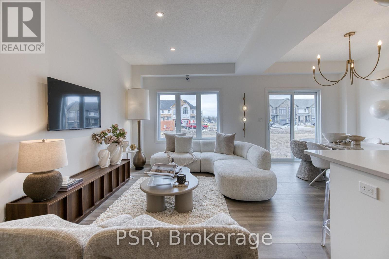 196 RIVERGREEN CRESCENT - Image 6