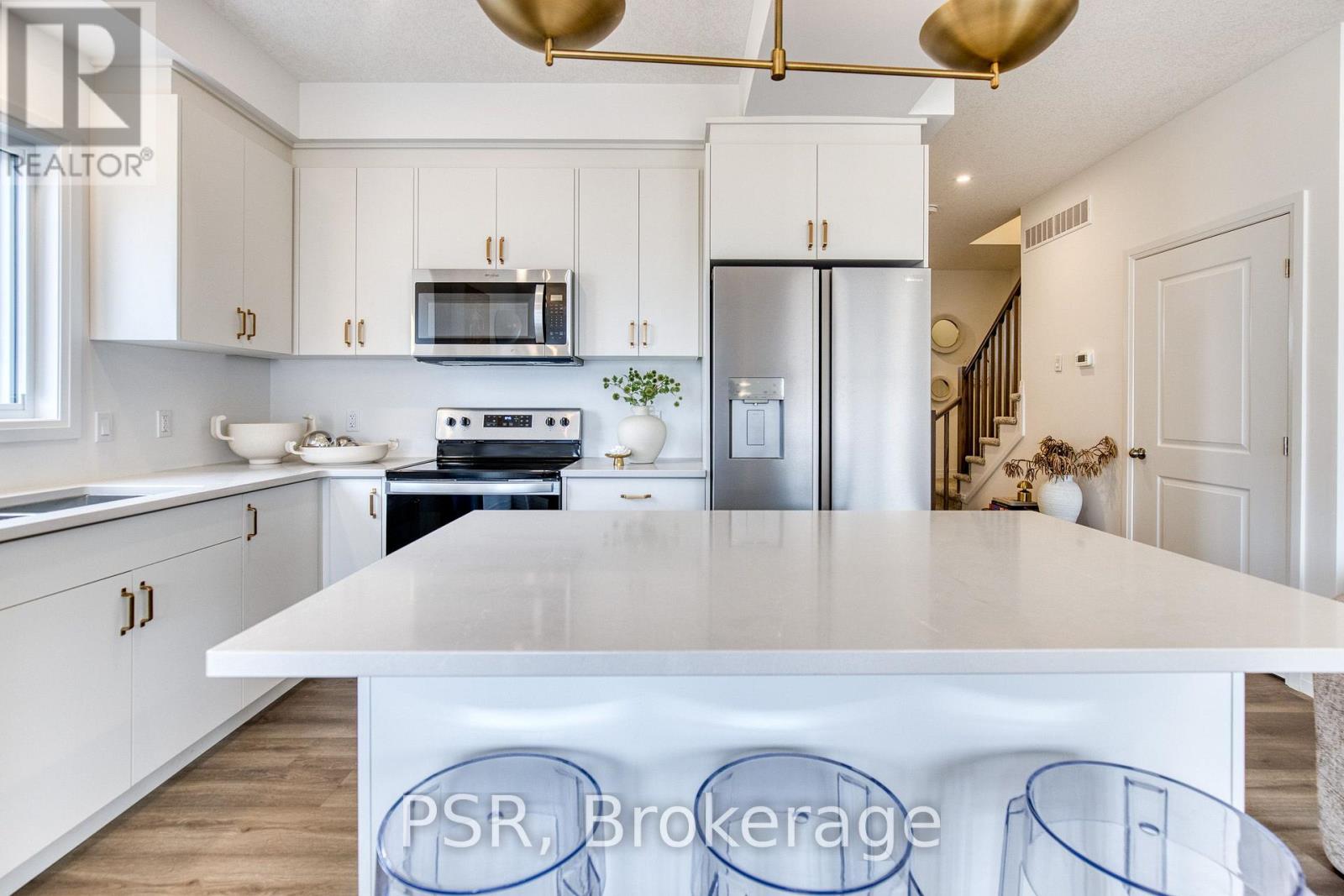 196 RIVERGREEN CRESCENT - Image 9
