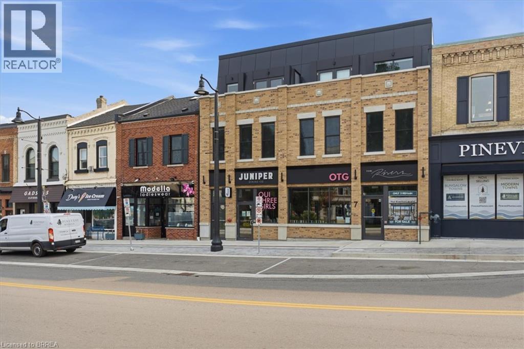 #204 7 GRAND RIVER Street N - 46