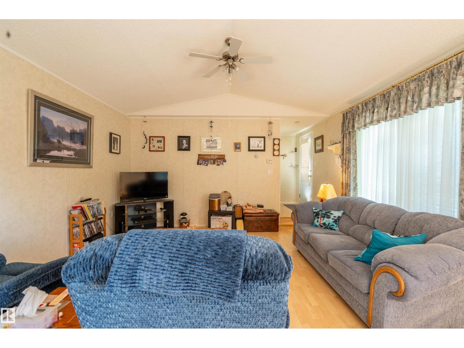 121 Lindgren Street - Photo 5