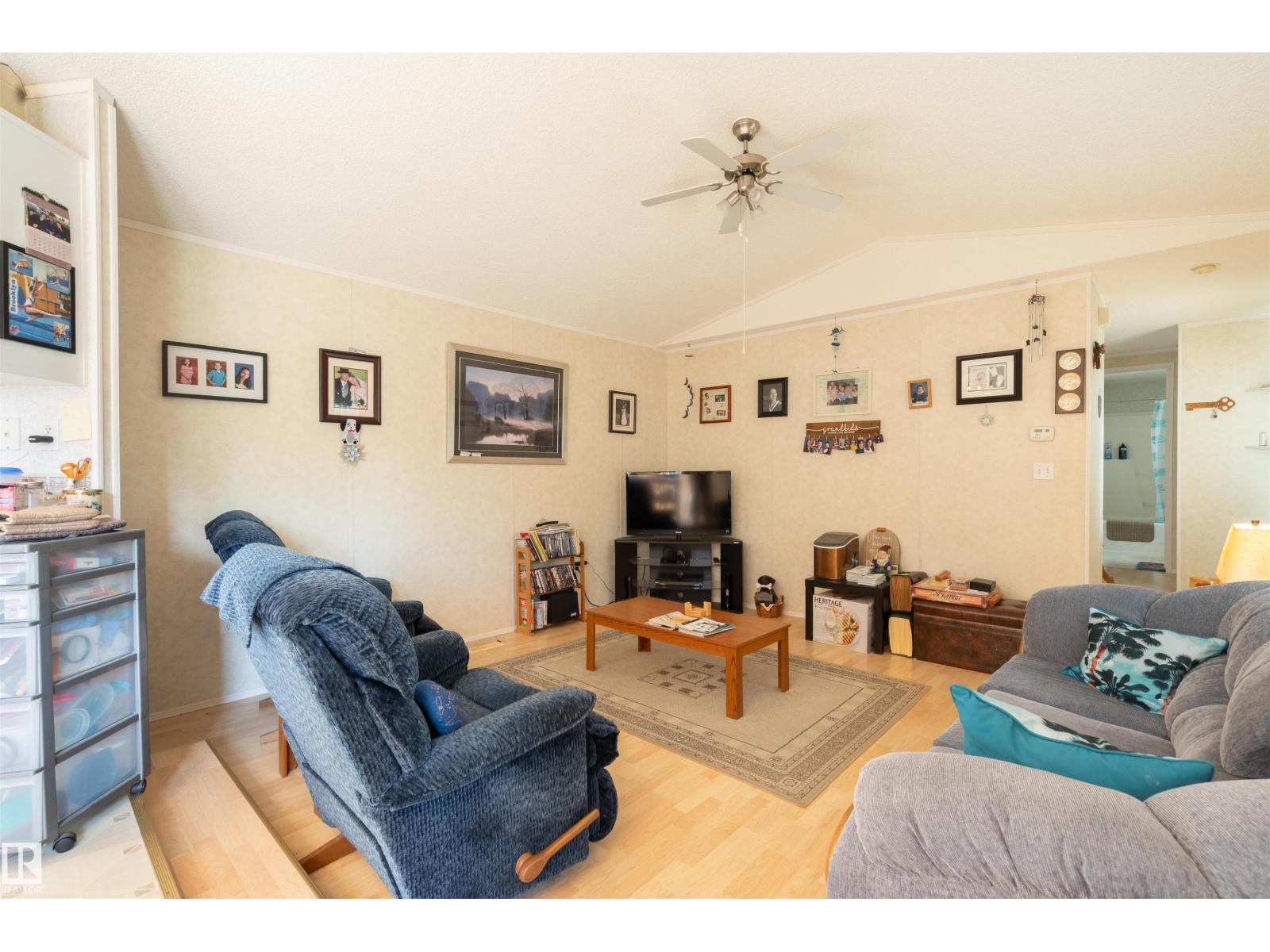 121 Lindgren Street - Photo 7