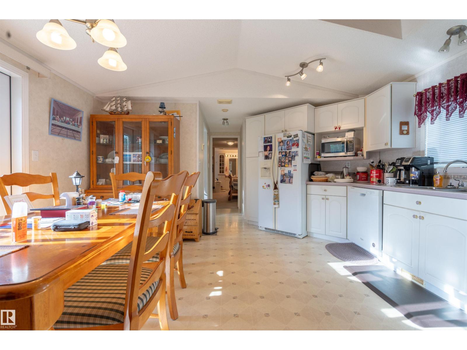 121 Lindgren Street - Photo 11
