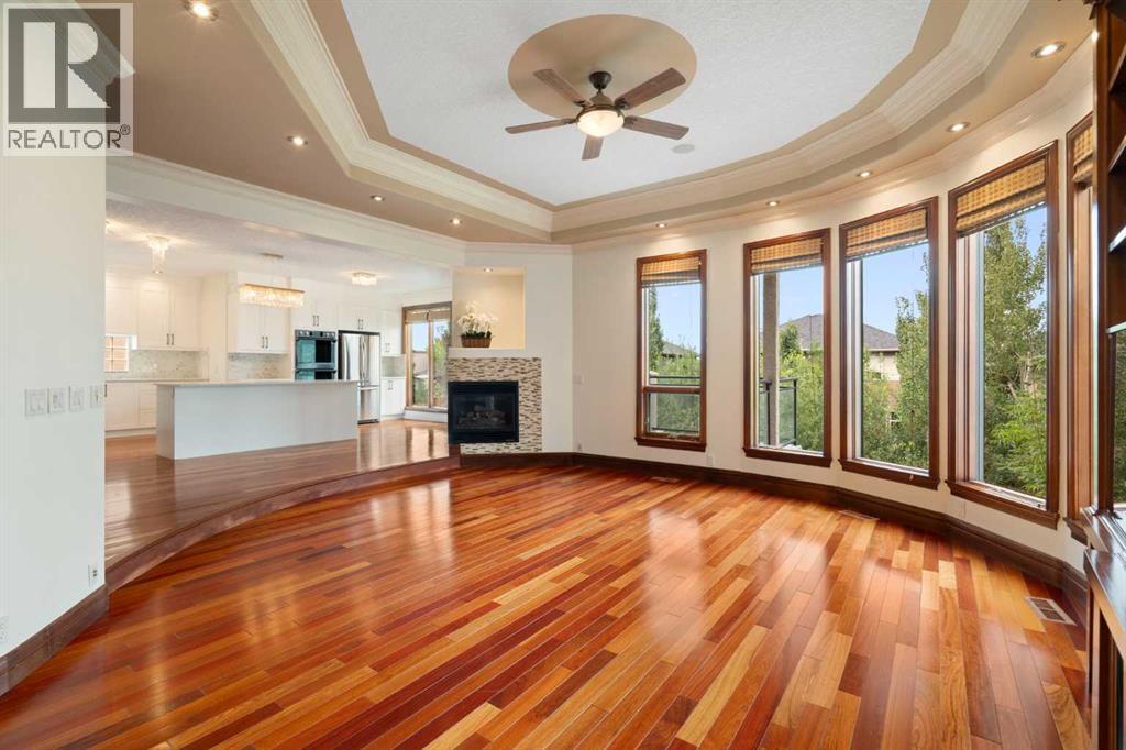 8 Coulee Park SW, Cougar Ridge, Calgary photo 3