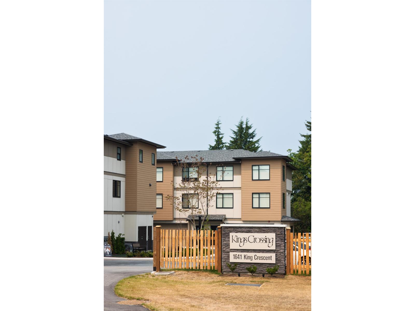 3 Bed, 4 Bath House for Sale in Abbotsford – 11 1641 KING CRESCENT, Abbotsford – MLS# R3154448 - Image 2
