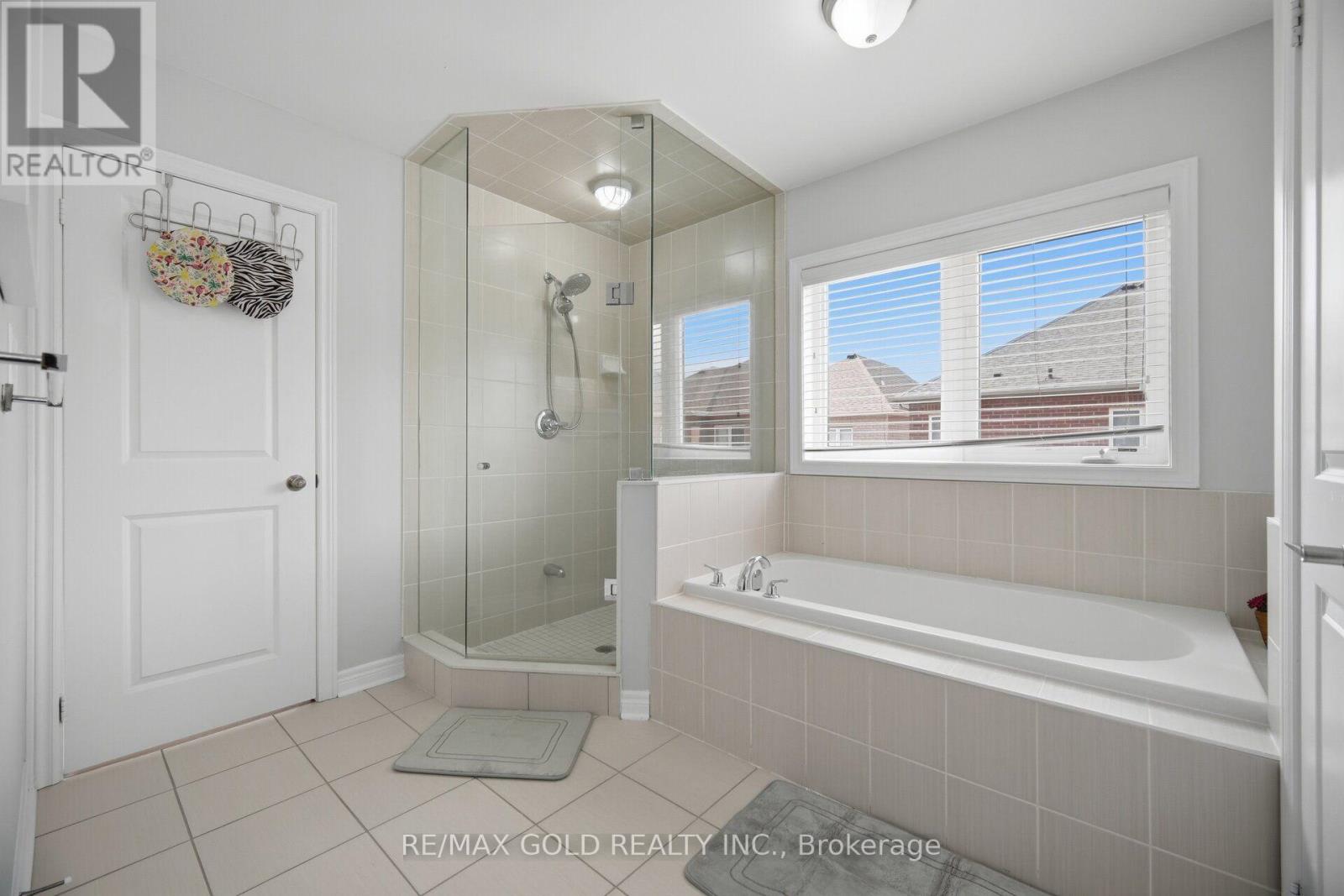78 PENNYCROSS CRESCENT - Image 27