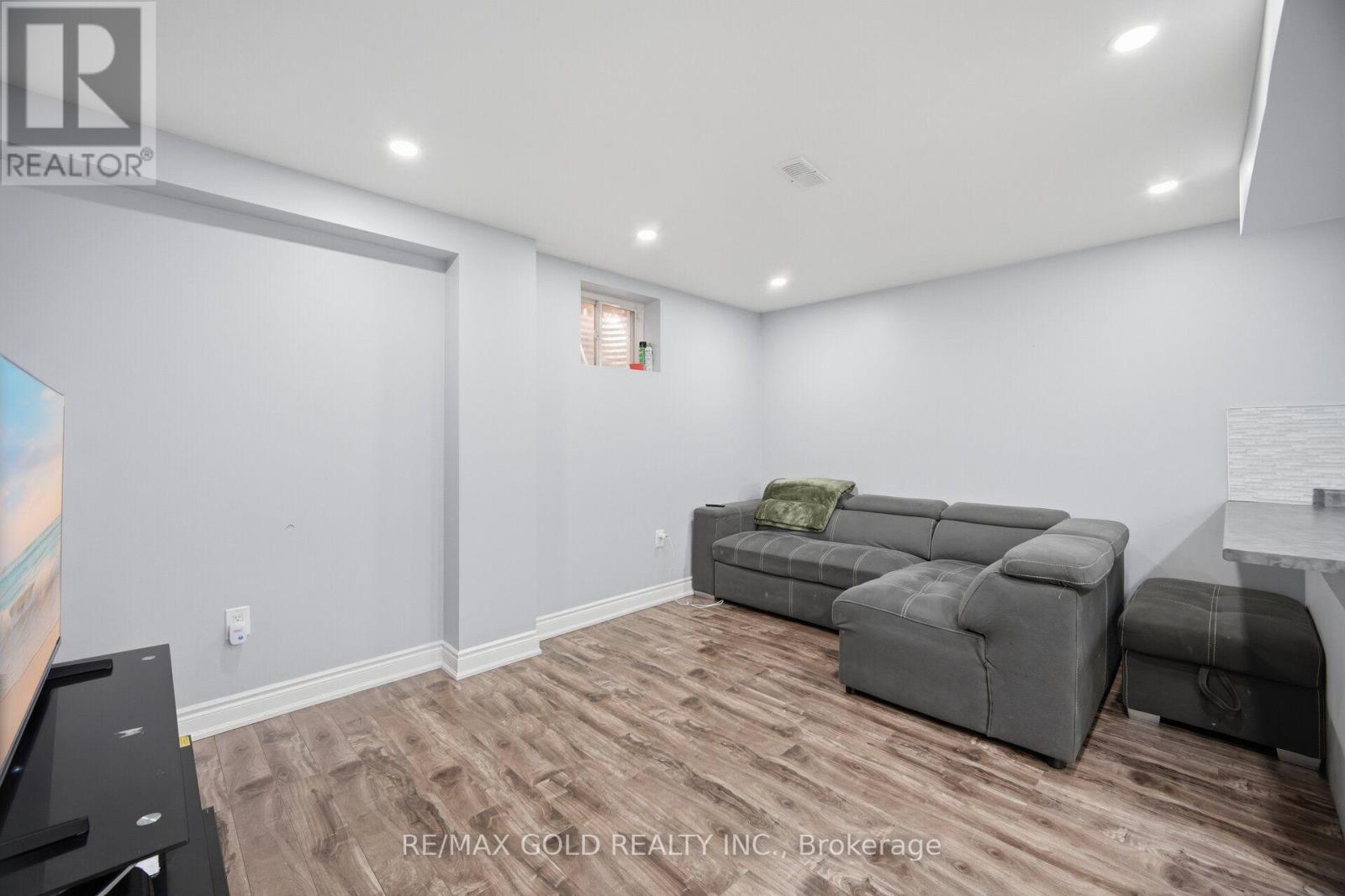 78 PENNYCROSS CRESCENT - Image 38