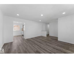 Bedroom 3 - 7823 136 Av Nw, Edmonton, AB T5C2K8 Photo 6