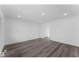 Bedroom 4 - 7823 136 Av Nw, Edmonton, AB T5C2K8 Photo 7