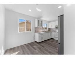7823 136 Av Nw, Edmonton, AB T5C2K8 Photo 9