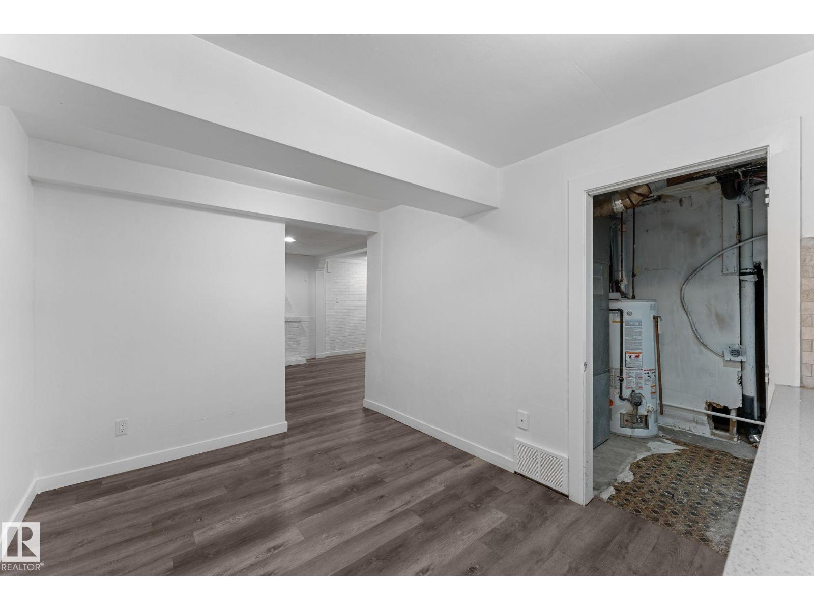 7823 136 Avenue NW - Photo 30