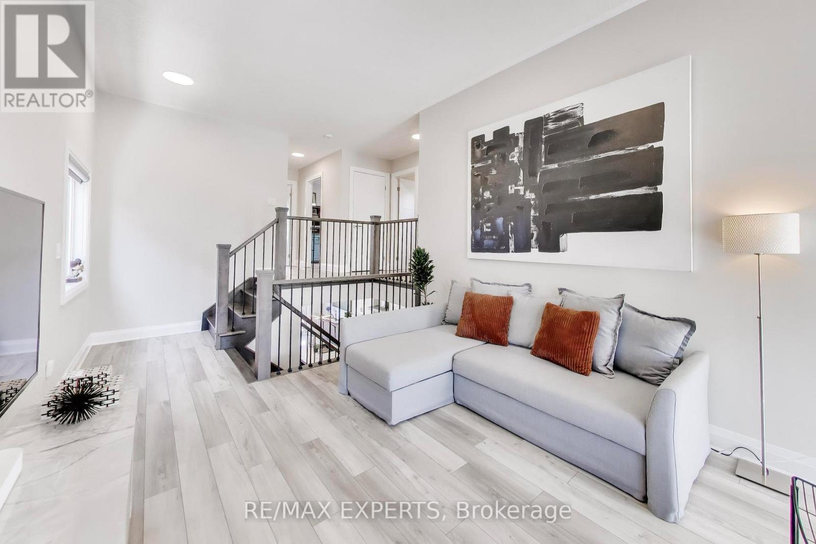 228 WOODBINE AVENUE - 17