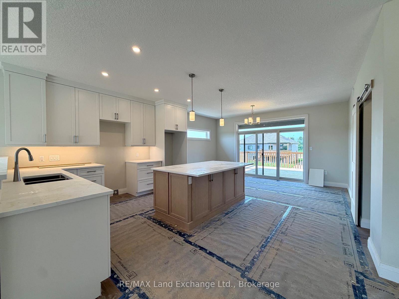 282 RIDGE STREET - 5