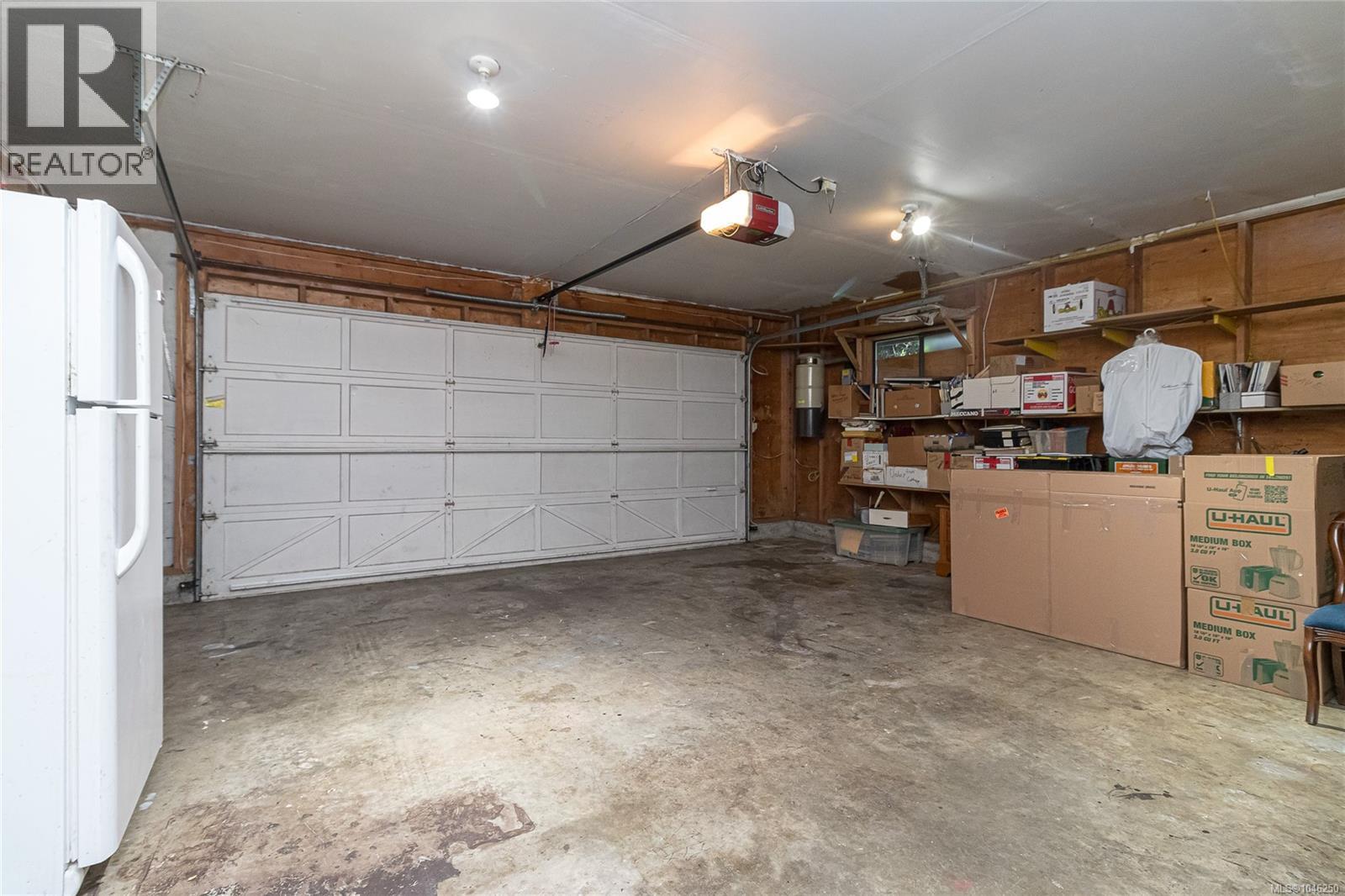 2680 Arbutus Rd - 57